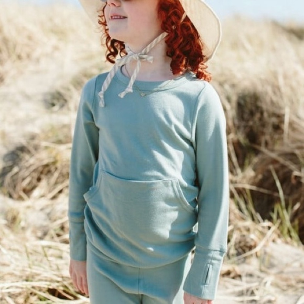Goumi Long Sleeve Kangaroo Bamboo Blend Top